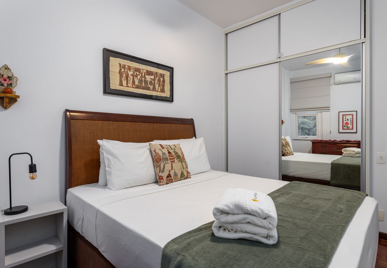Apartment in Rio de Janeiro - 3 minutos da praia do Leme | GRC701