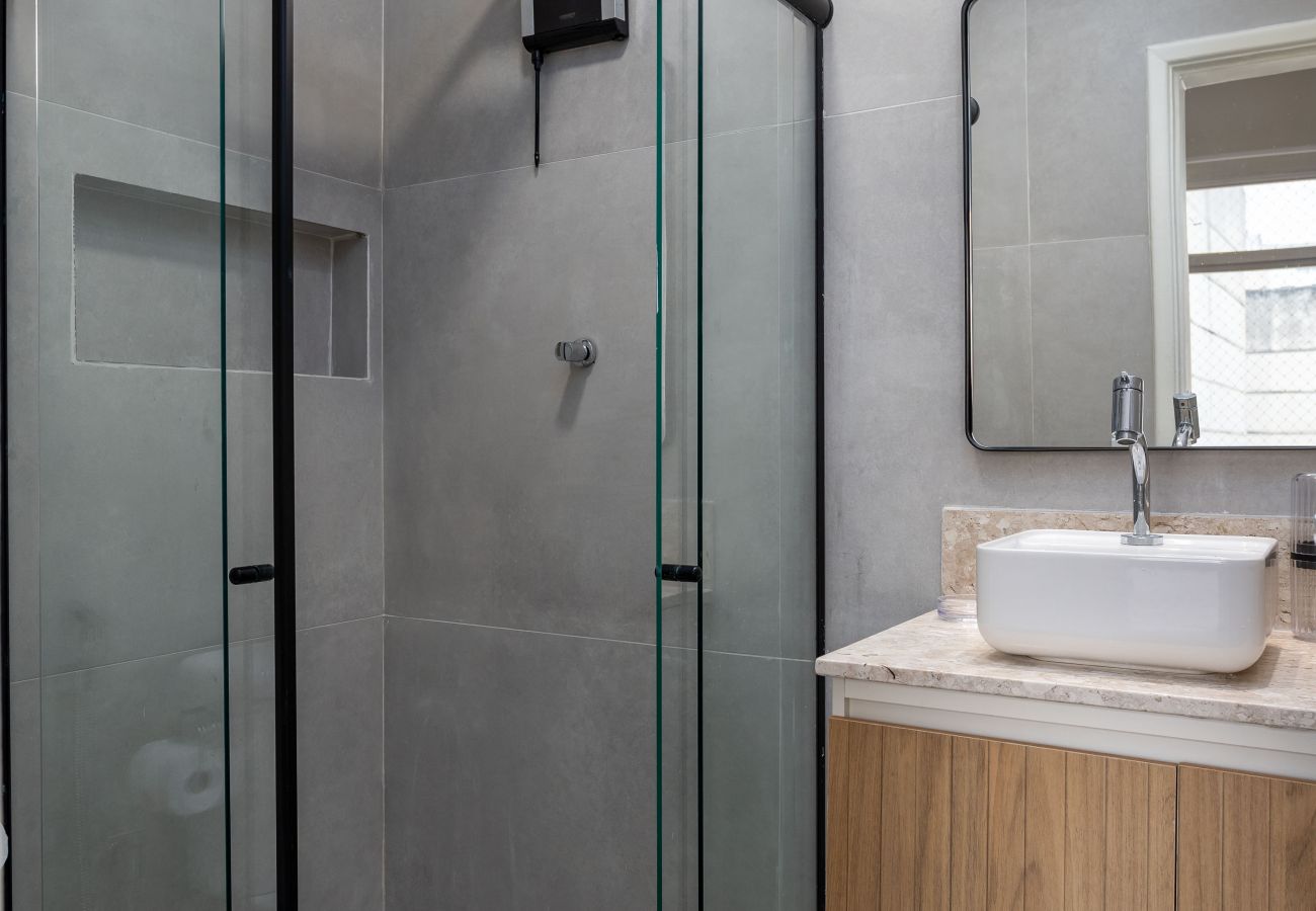 Apartment in Rio de Janeiro - Próximo ao metro e 20 minutos do Maracanã | CV410