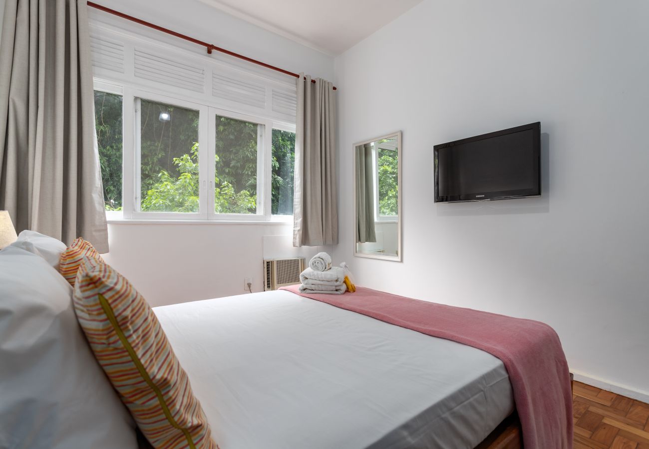 Apartment in Rio de Janeiro - Aconchego em Copa | Decoração clássica | BR911 