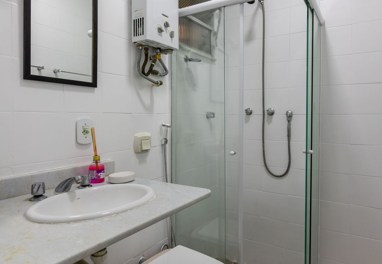 Apartment in Rio de Janeiro - Aconchego em Copa | Decoração clássica | BR911 