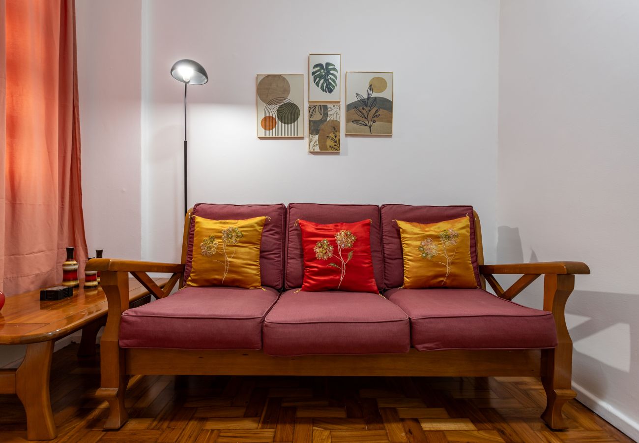 Apartment in Rio de Janeiro - Aconchego em Copa | Decoração clássica | BR911 