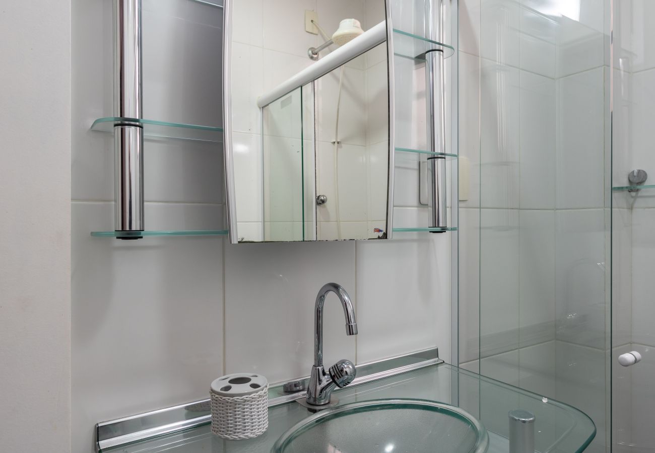 Apartment in Rio de Janeiro - Charme em Copa | Ótimo para casais | MVC1103