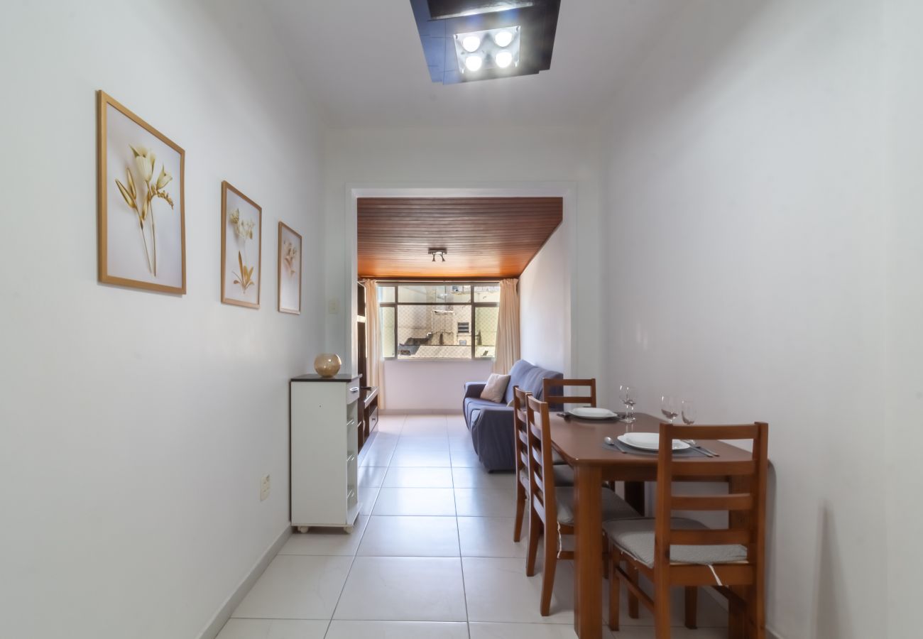 Apartment in Rio de Janeiro - Charme em Copa | Ótimo para casais | MVC1103