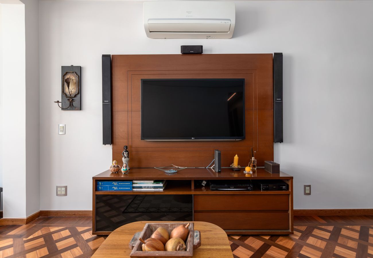 Apartment in Rio de Janeiro - Vista para o mar, 2 minutos da praia | FMS502