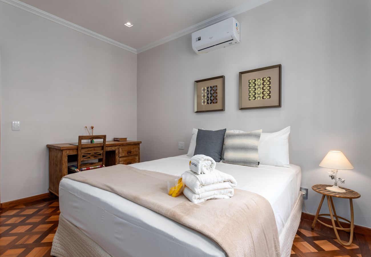 Apartment in Rio de Janeiro - Vista para o mar, 2 minutos da praia | FMS502