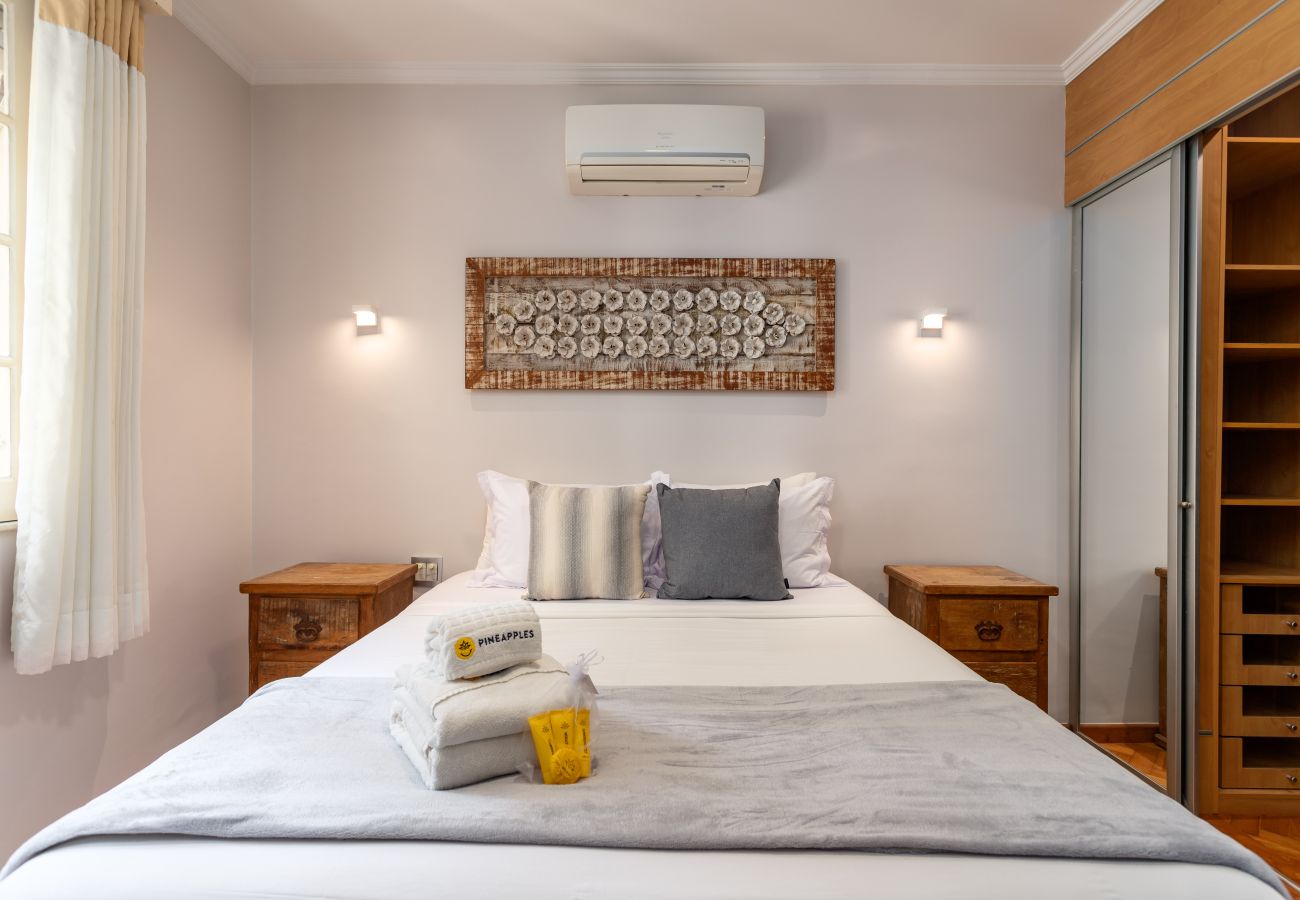 Apartment in Rio de Janeiro - Vista para o mar, 2 minutos da praia | FMS502