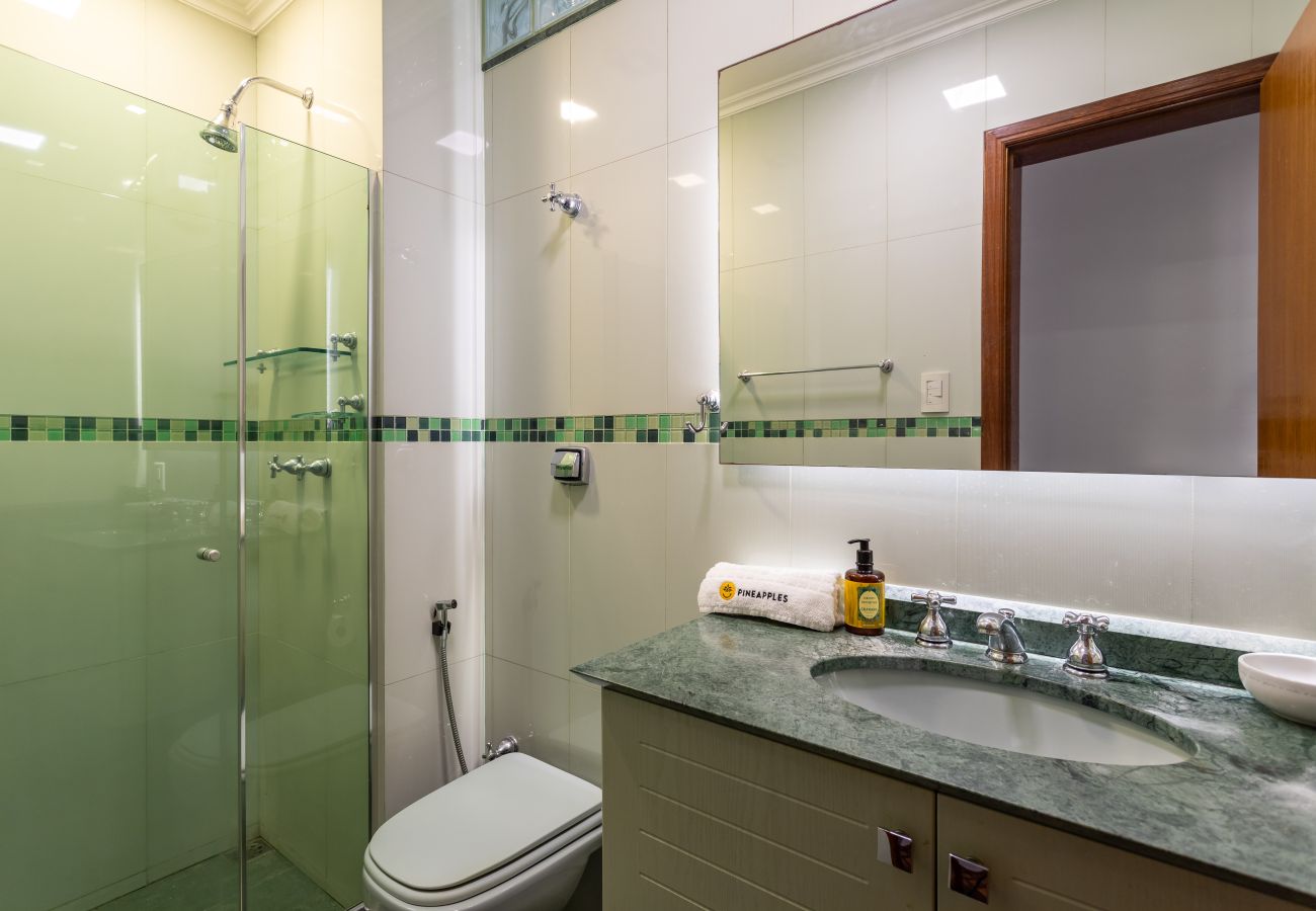 Apartment in Rio de Janeiro - Vista para o mar, 2 minutos da praia | FMS502