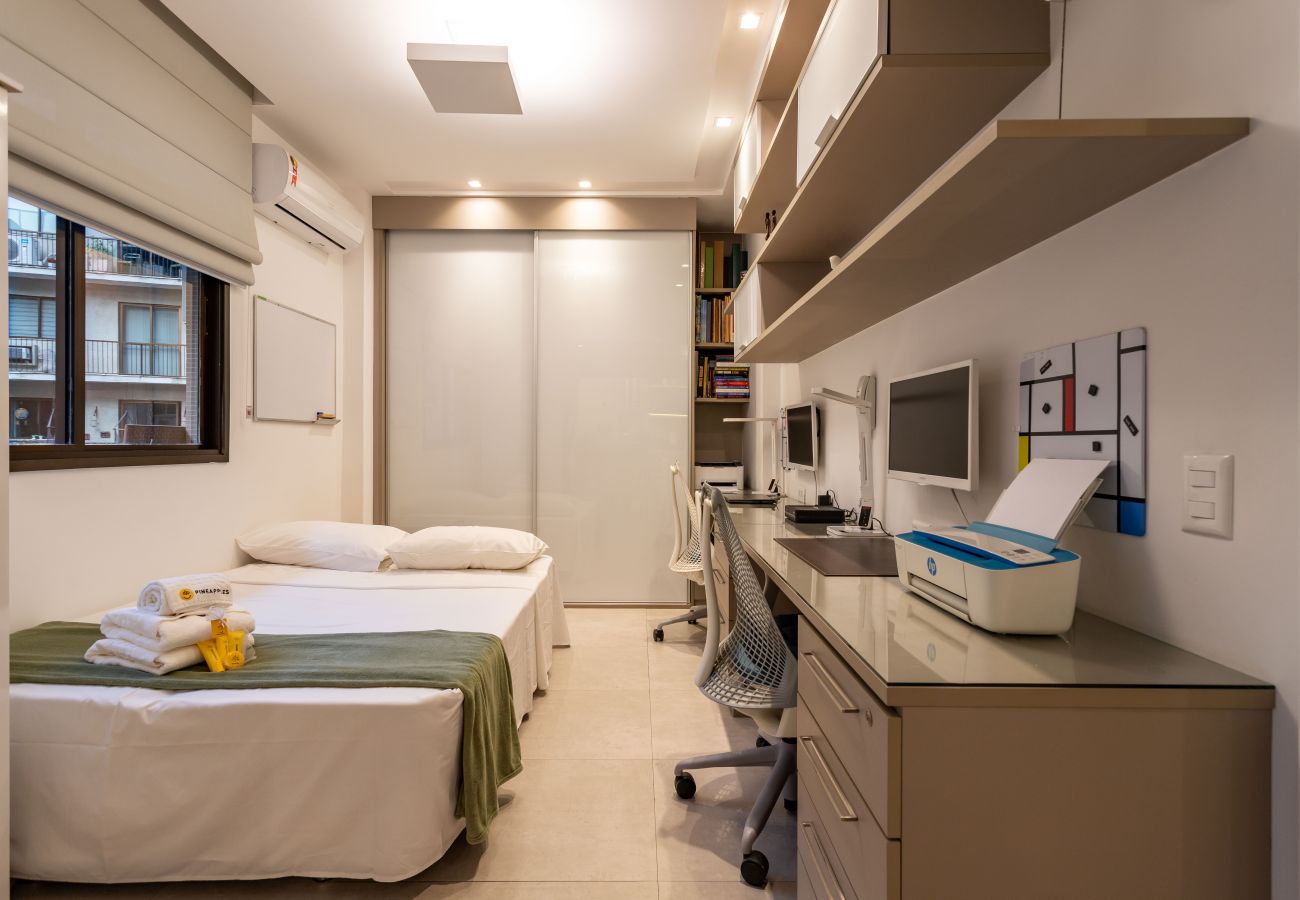 Apartment in Rio de Janeiro - Próximo da Lagoa, em frente ao CASV | PC204