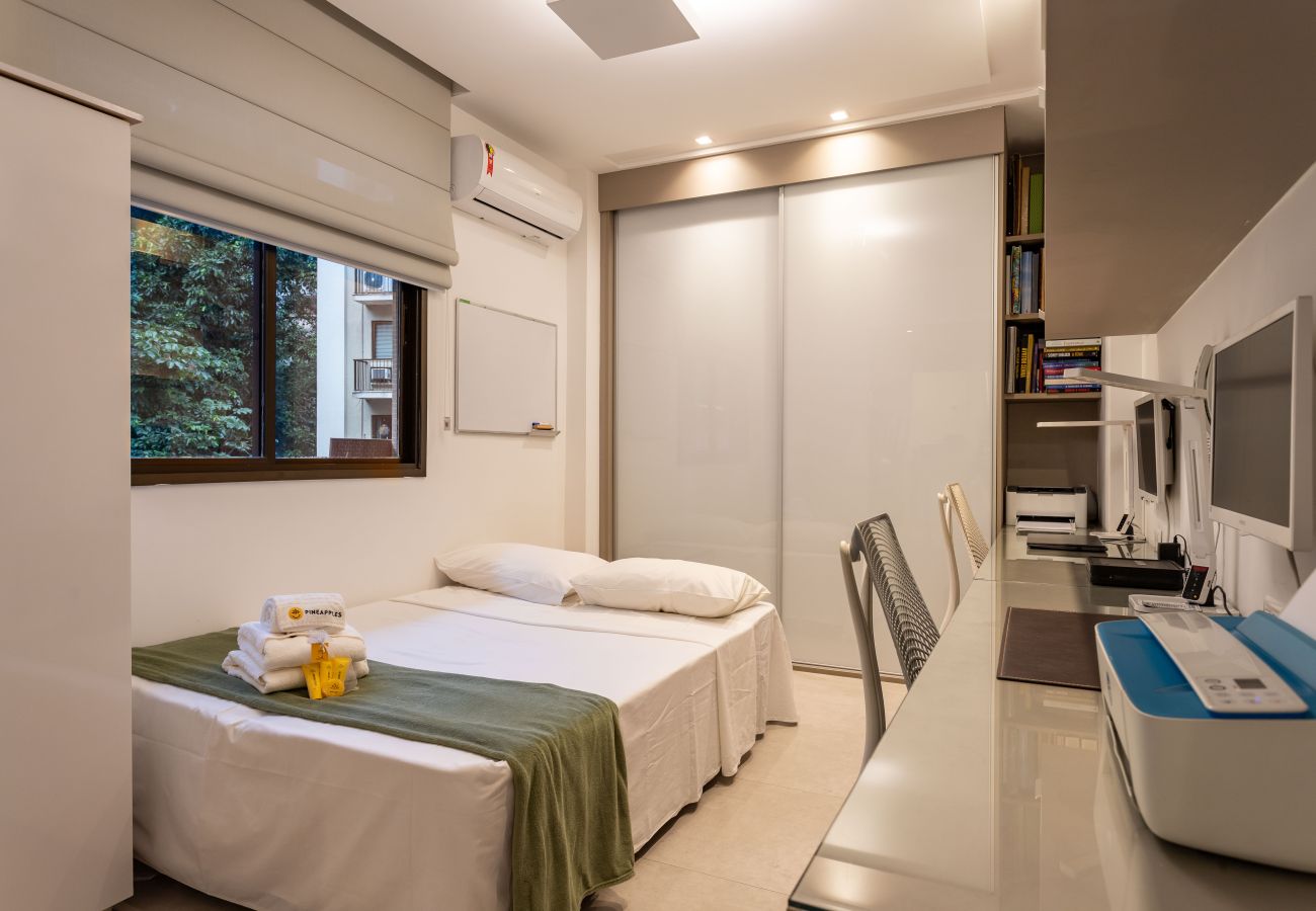Apartment in Rio de Janeiro - Próximo da Lagoa, em frente ao CASV | PC204