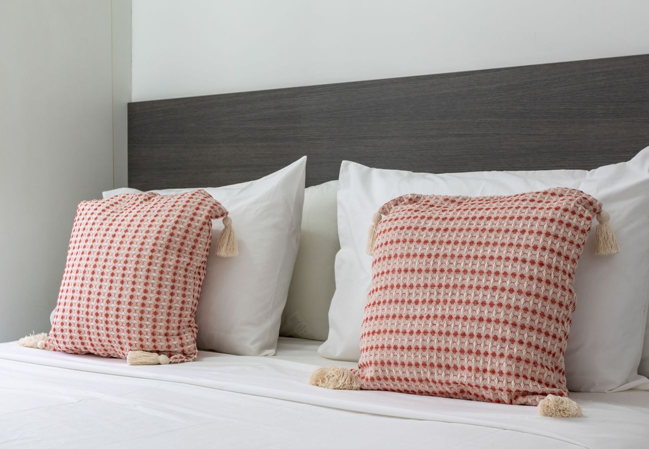 Apartment in Rio de Janeiro - Perfeito em Copacabana |Quarto confortável| BR401 