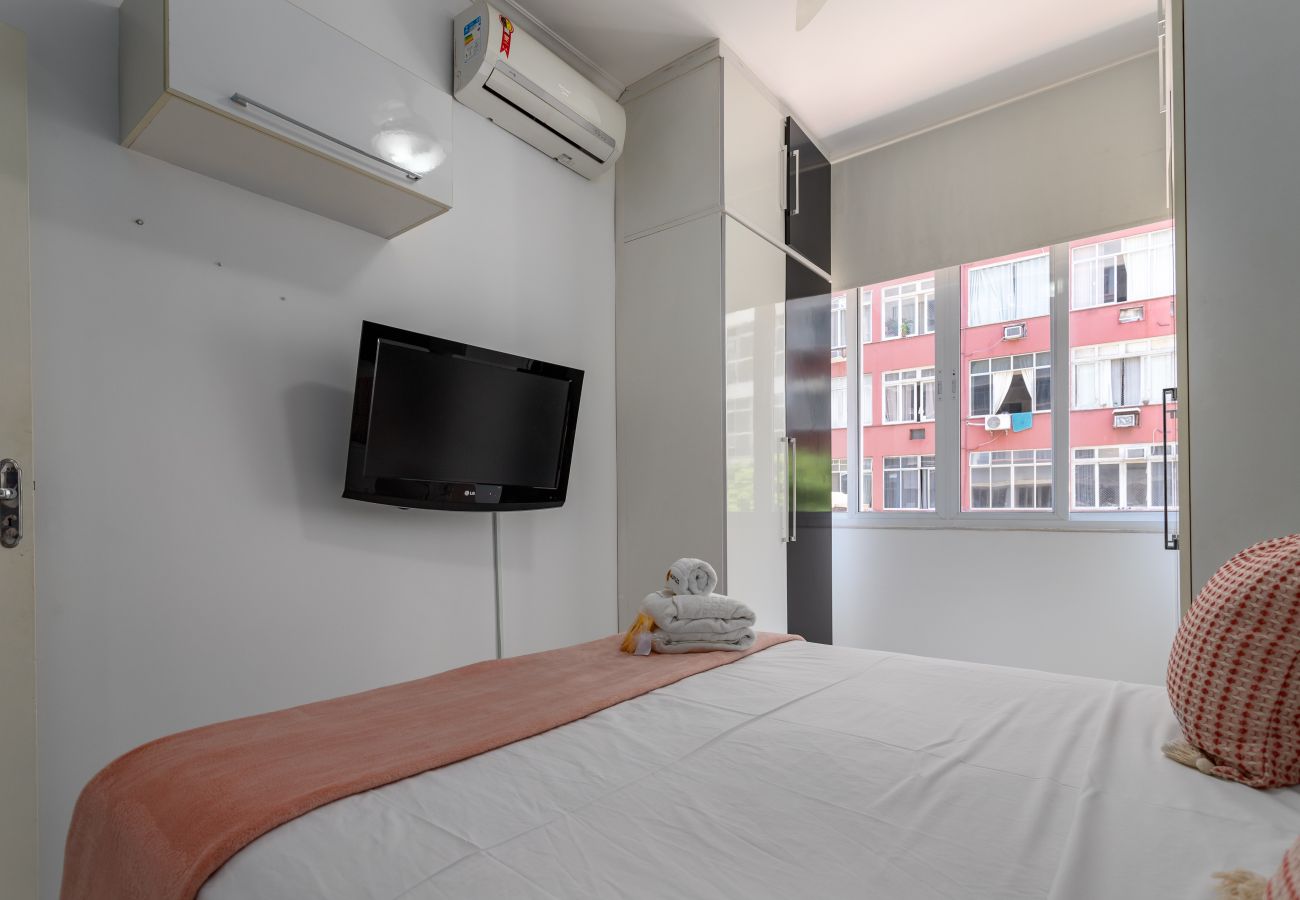 Apartment in Rio de Janeiro - Perfeito em Copacabana |Quarto confortável| BR401 