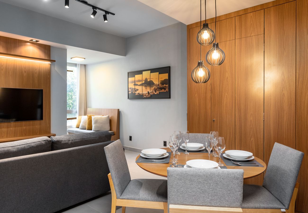Apartment in Rio de Janeiro - 5 minutos da Praia do Leblon | AP302