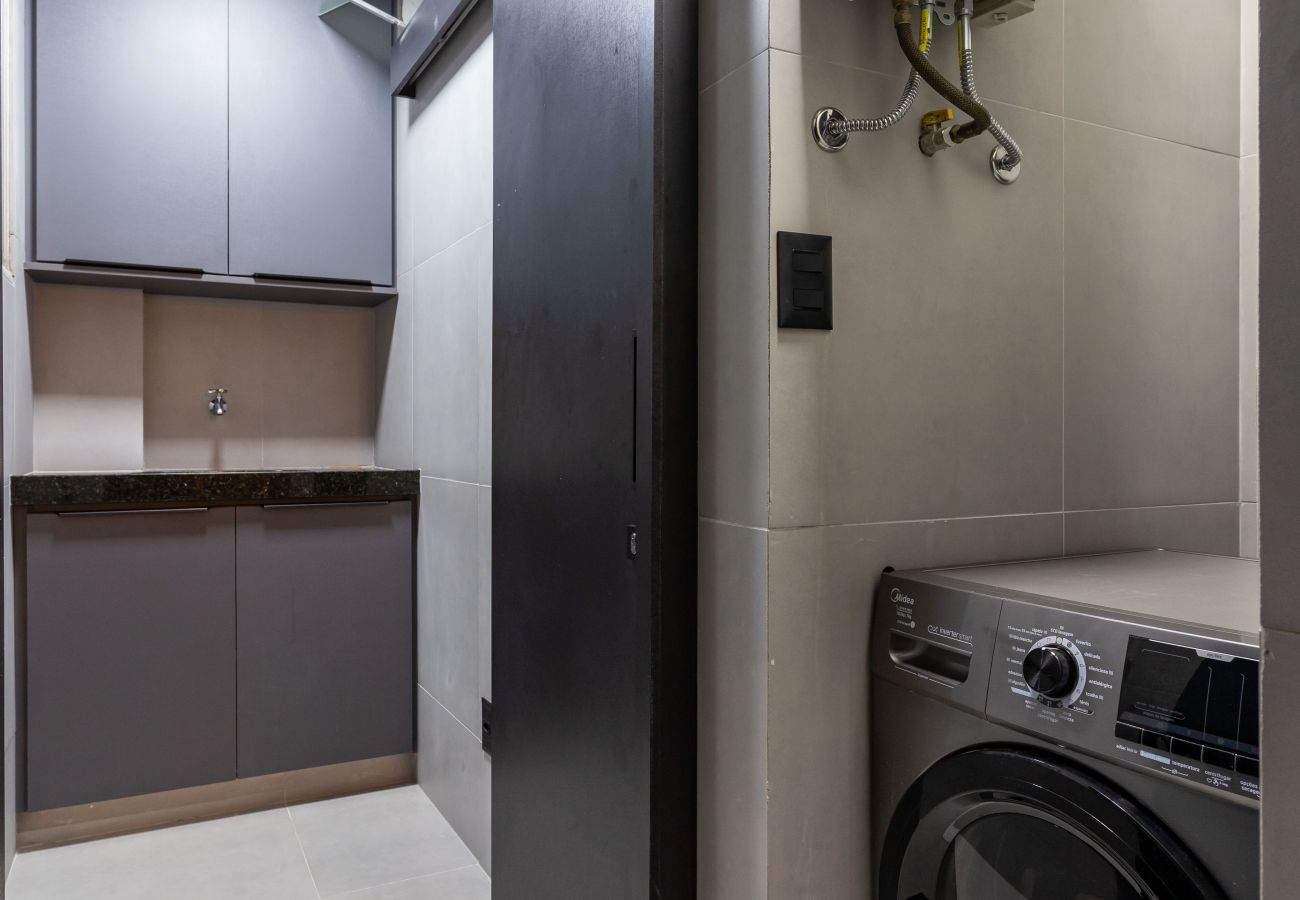 Apartment in Rio de Janeiro - 5 minutos da Praia do Leblon | AP302