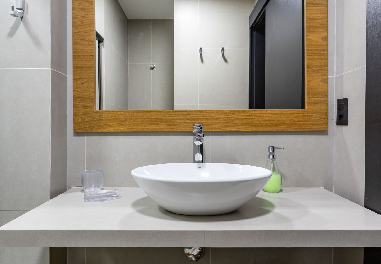 Apartment in Rio de Janeiro - 5 minutos da Praia do Leblon | AP302