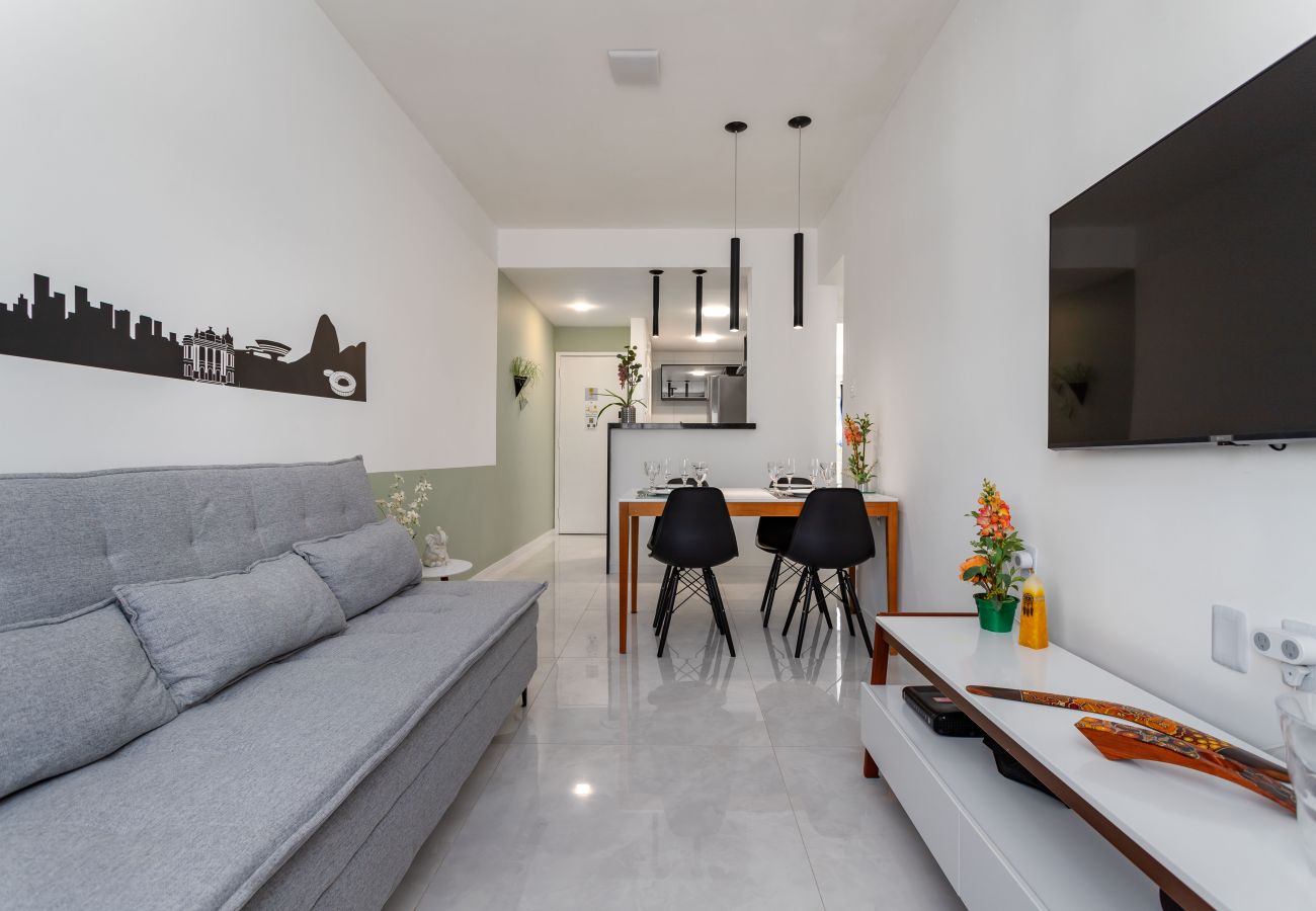 Apartment in Rio de Janeiro - Charme em Botafogo | Bem decorado | SCT1202 