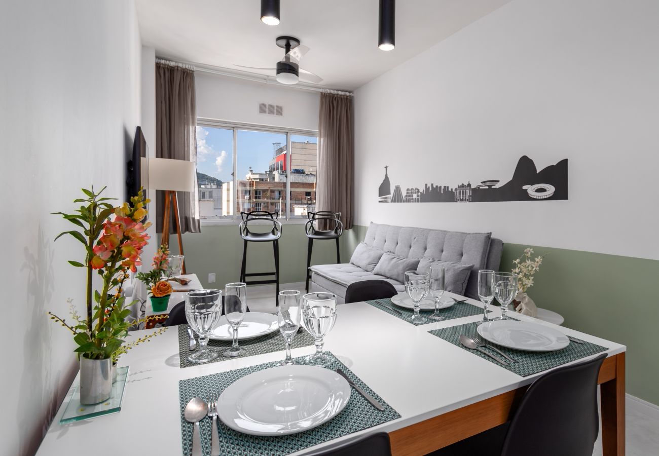 Apartment in Rio de Janeiro - Charme em Botafogo | Bem decorado | SCT1202 