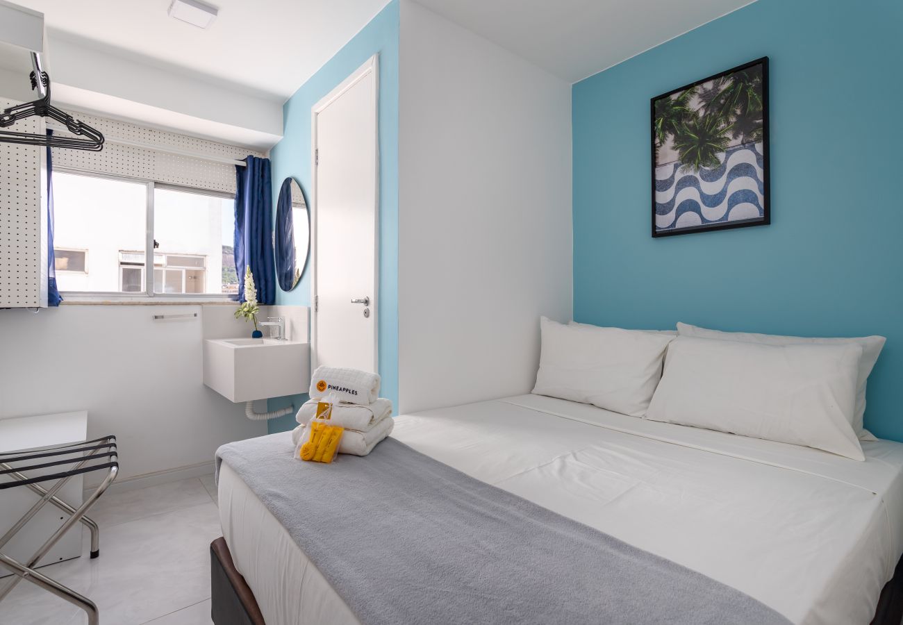 Apartment in Rio de Janeiro - Charme em Botafogo | Bem decorado | SCT1202 