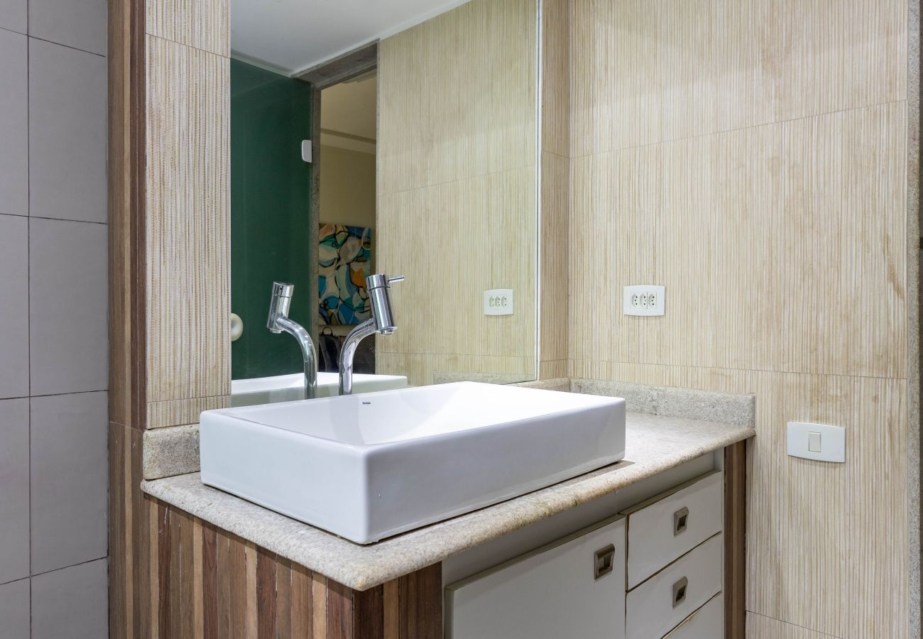 Apartment in Rio de Janeiro - 2 minutos da praia de Copacabana | NSC1004