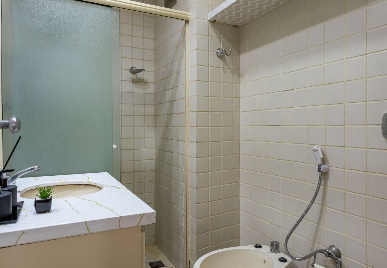 Apartment in Rio de Janeiro - 5 minutos da praia de Copacabana | BR608