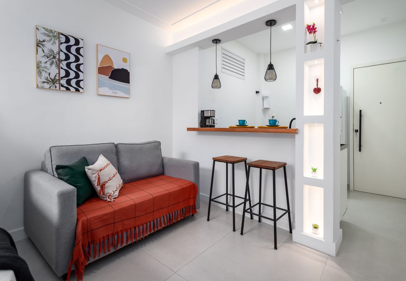 Apartment in Rio de Janeiro - 10 minutos da Praia do Flamengo, ao lado do metrô | CT404