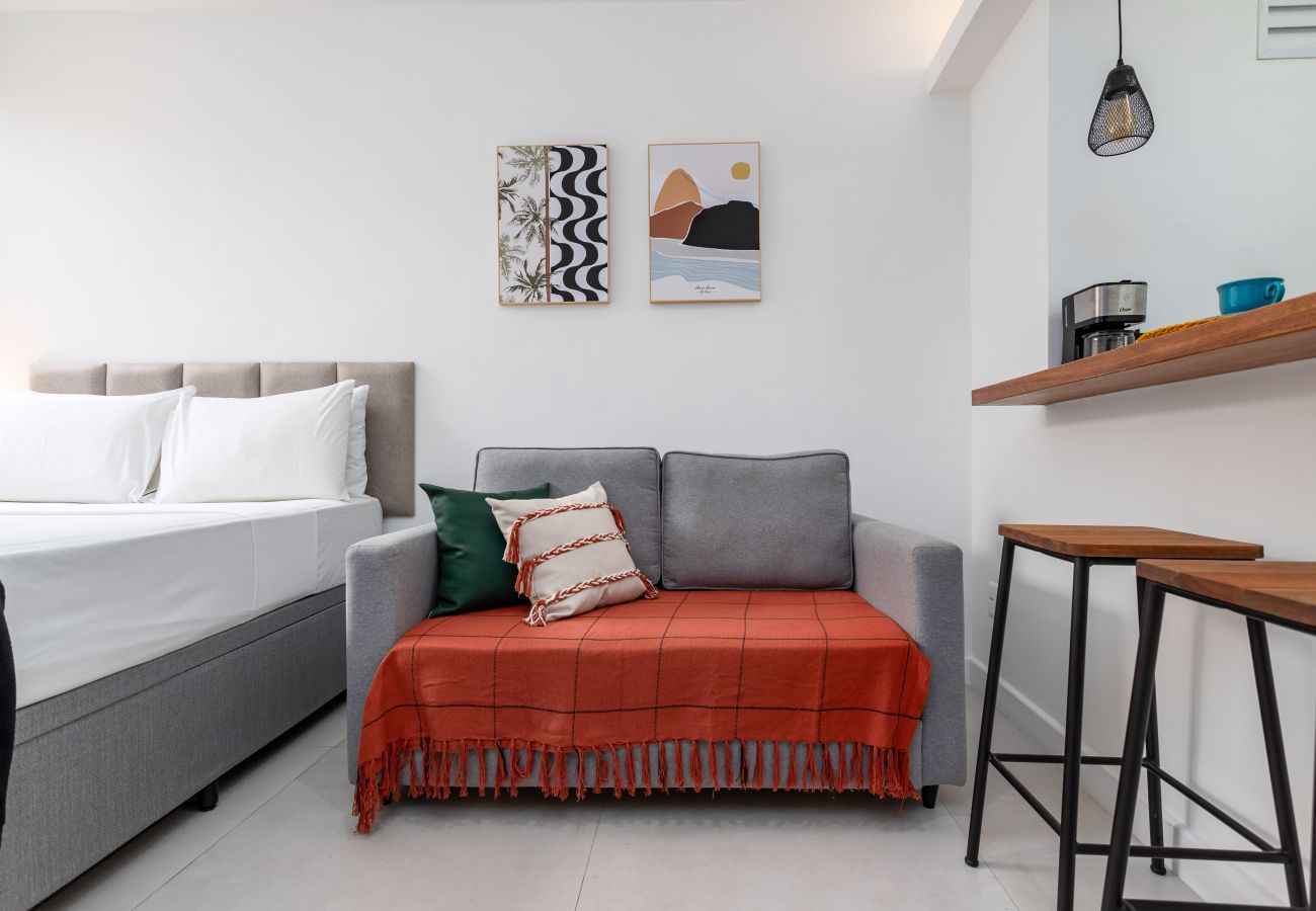 Apartment in Rio de Janeiro - 10 minutos da Praia do Flamengo, ao lado do metrô | CT404