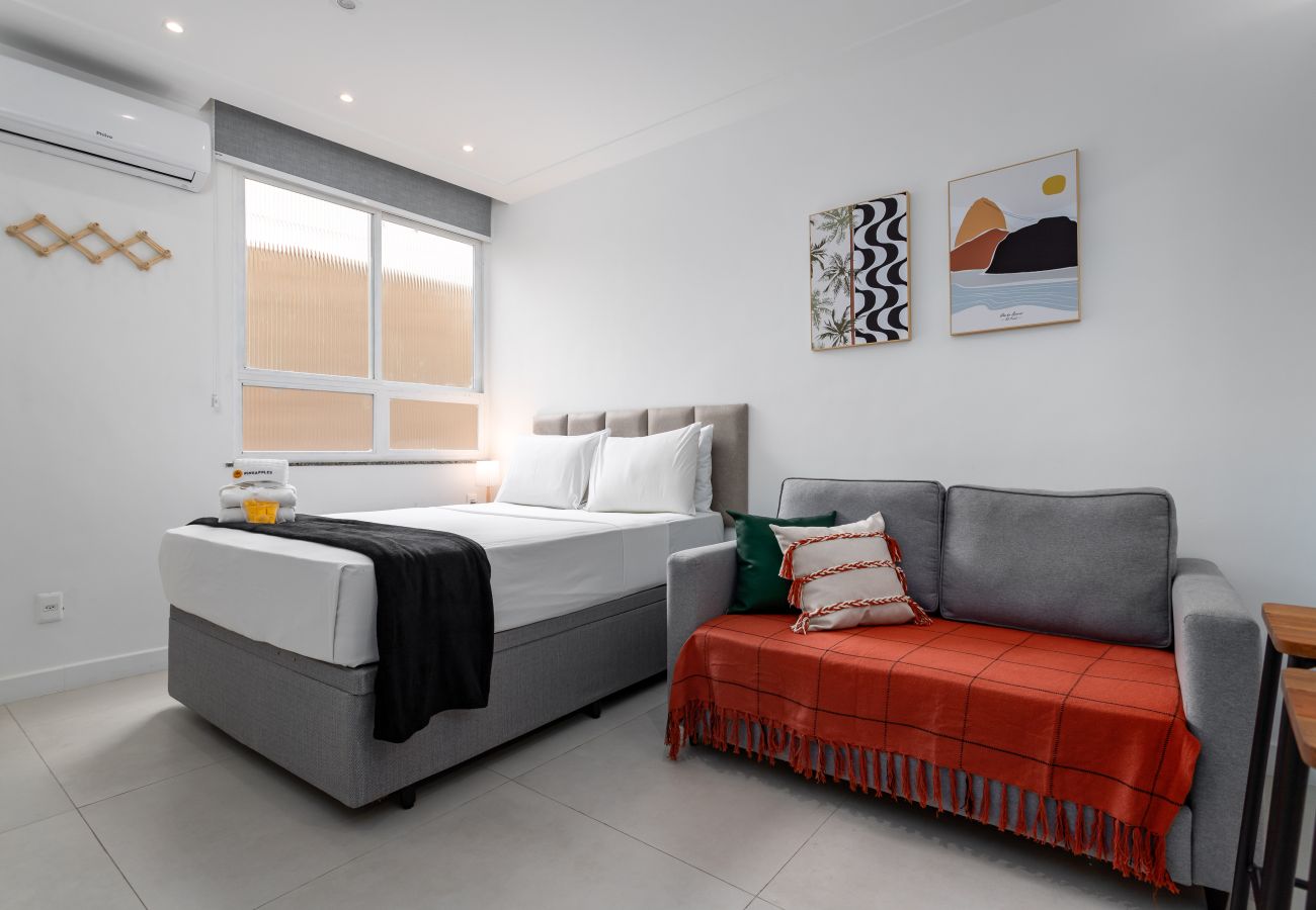 Apartment in Rio de Janeiro - 10 minutos da Praia do Flamengo, ao lado do metrô | CT404