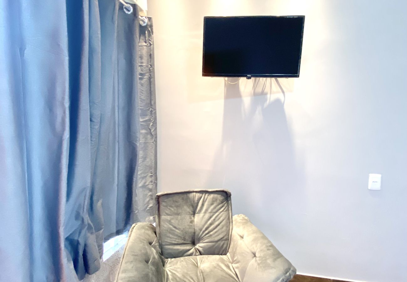 Rent by room in Cabo Frio - Pousada a 1 minuto da praia | UNR