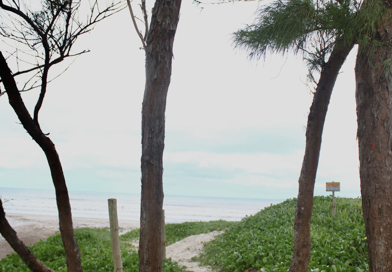 Rent by room in Cabo Frio - Pousada a 1 minuto da praia | UNR