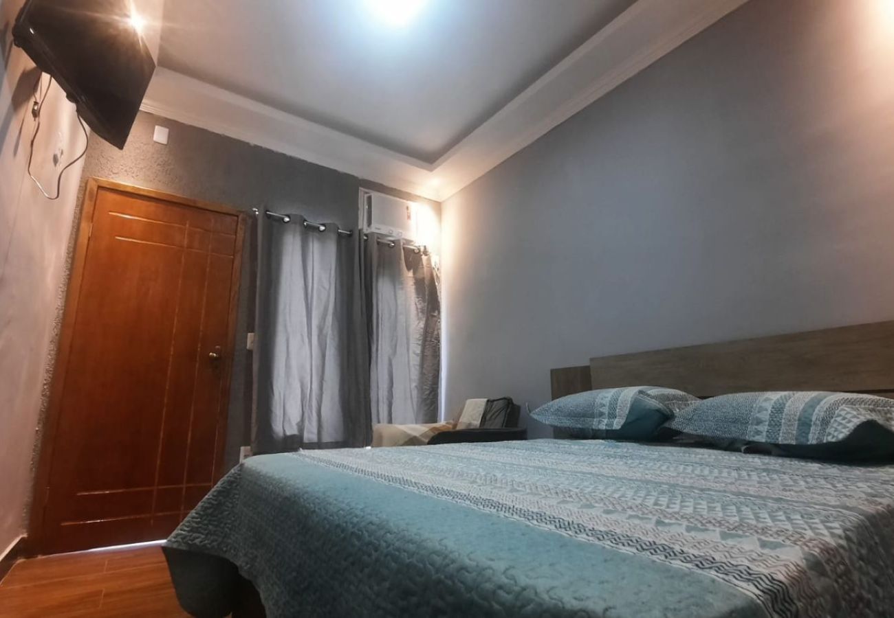 Rent by room in Cabo Frio - Pousada a 1 minuto da praia | UNR
