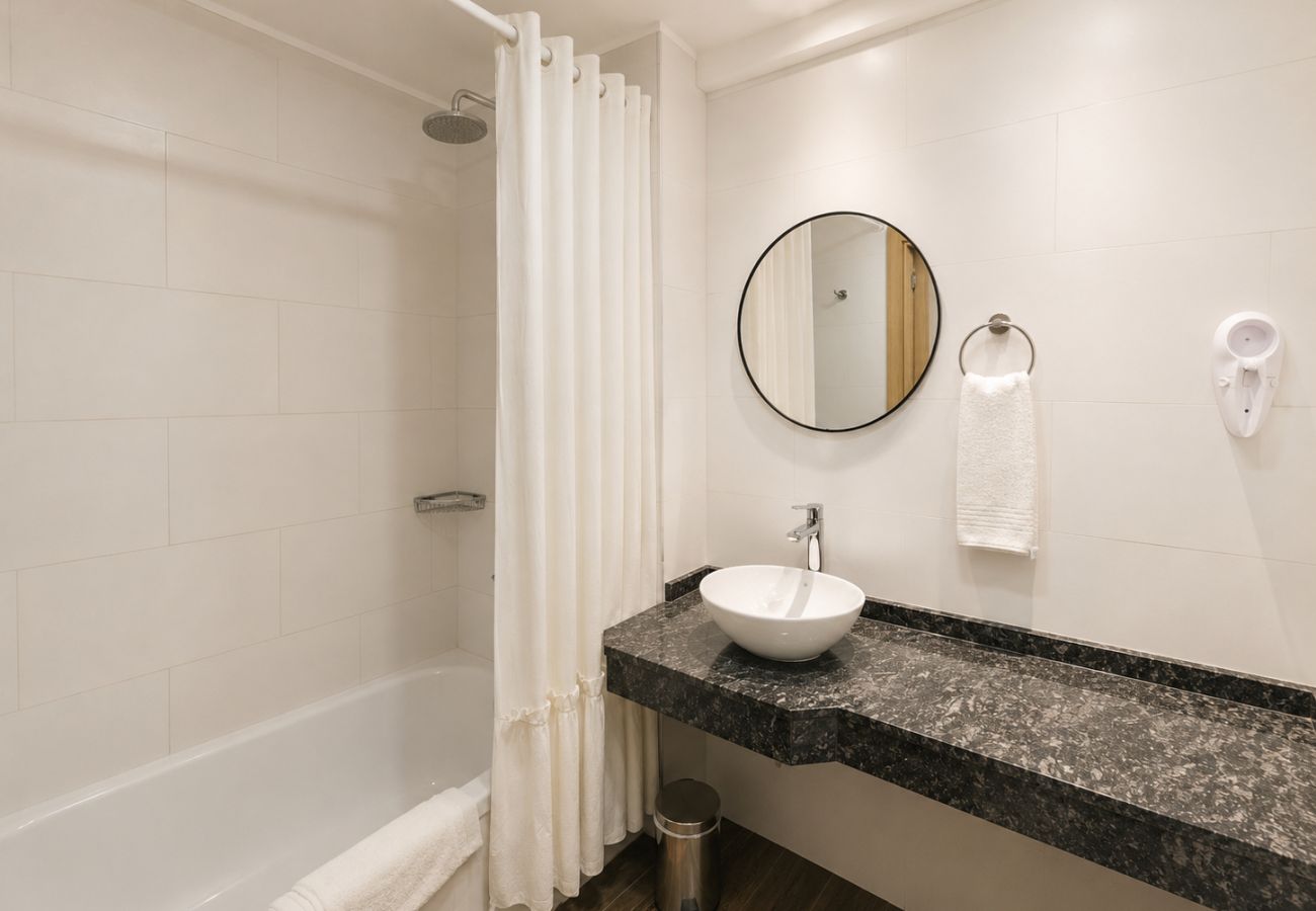 Apartment in San Carlos de Bariloche - Salvia apartment in downtown Bariloche with parking