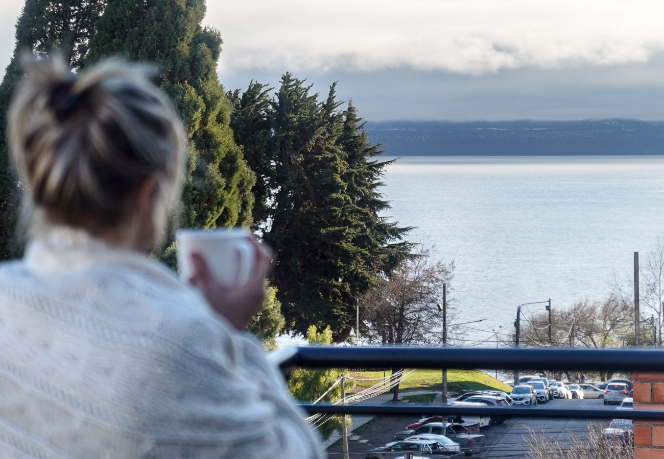 Apartment in San Carlos de Bariloche - Mutisia flat with terrace and lake views in Bariloche