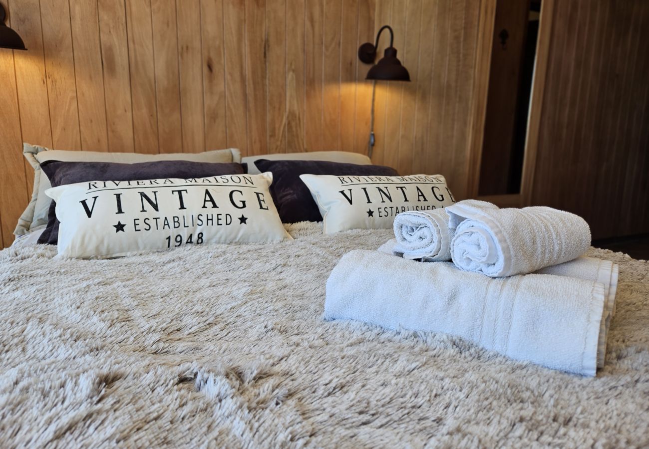 Studio in San Carlos de Bariloche - Suizo II Romantic apartment with Nahuel Huapi Lake