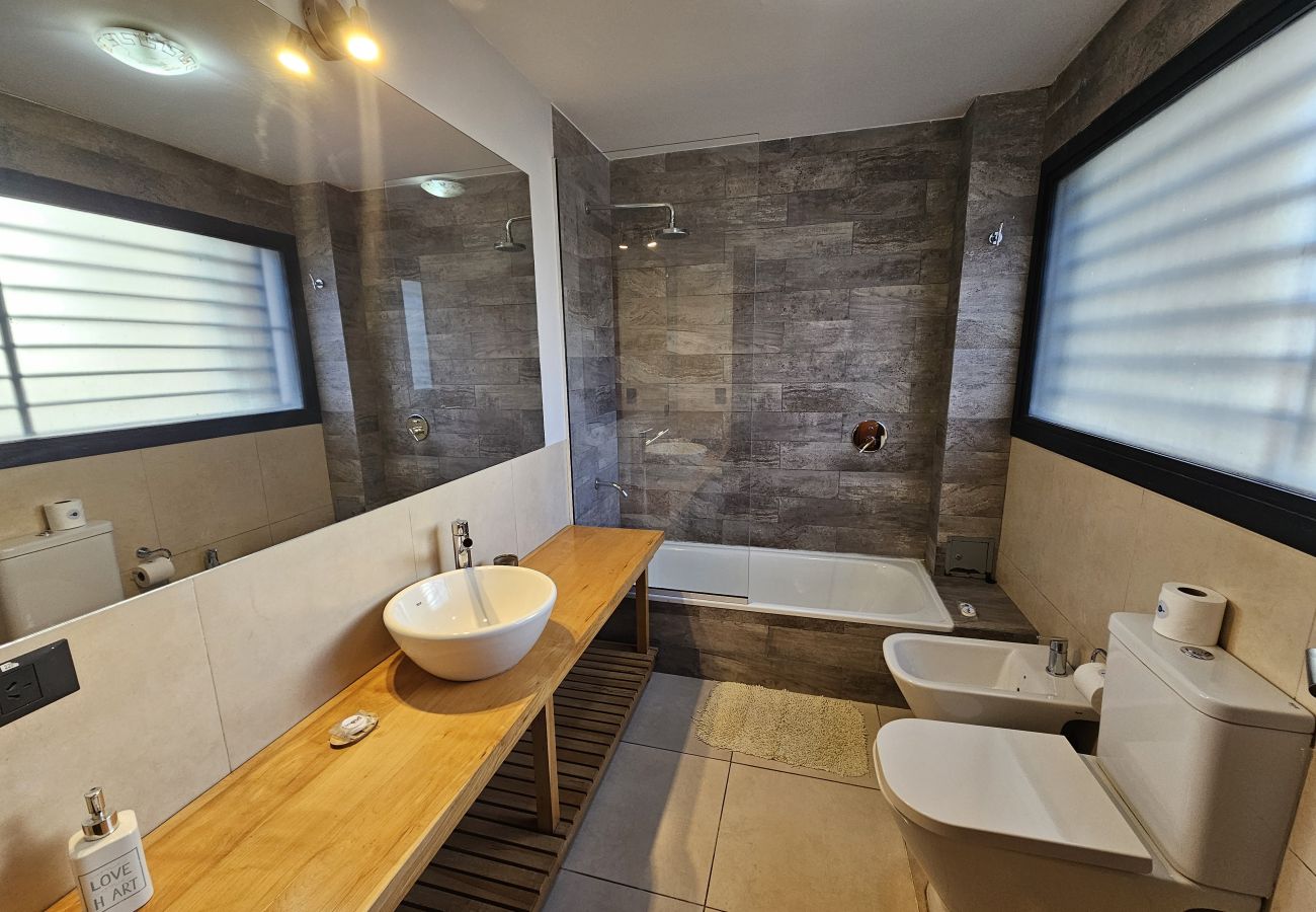 Studio in San Carlos de Bariloche - Suizo I apartment with spectacular lake view Nahuel Huapi