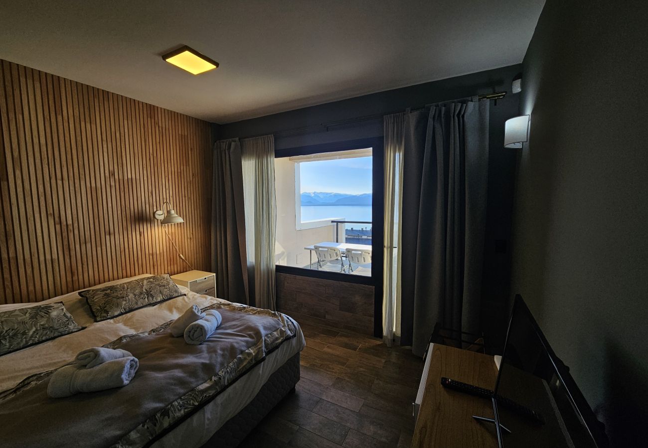 Studio in San Carlos de Bariloche - Suizo I apartment with spectacular lake view Nahuel Huapi