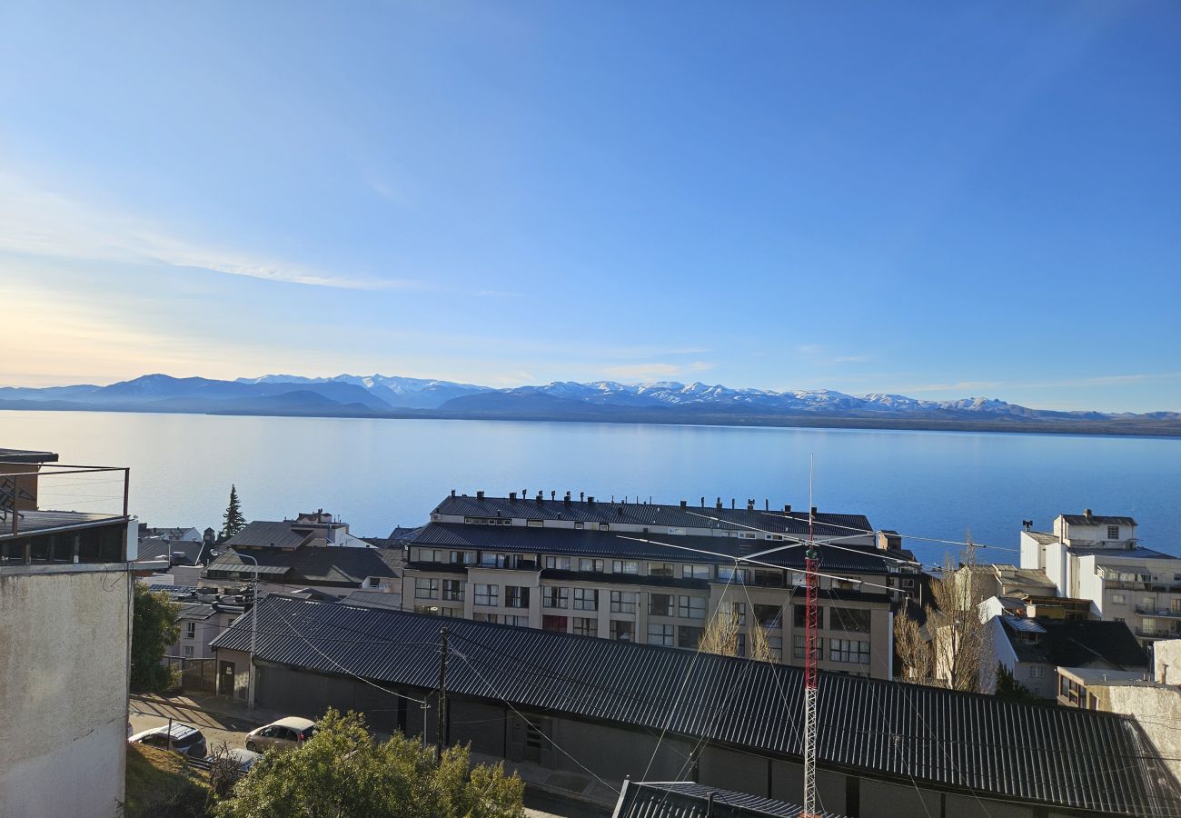 Studio in San Carlos de Bariloche - Suizo I apartment with spectacular lake view Nahuel Huapi