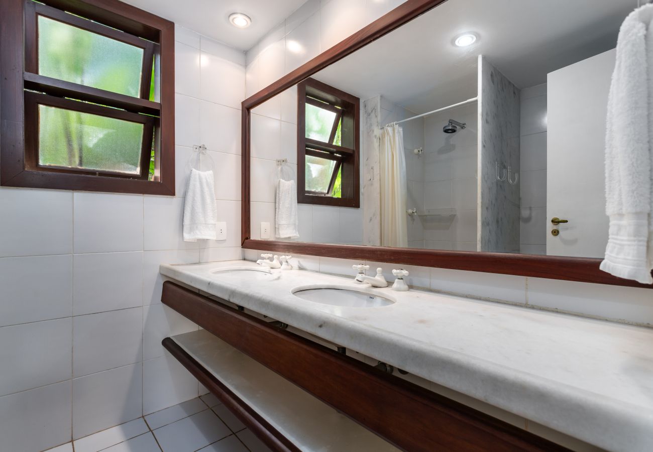 House in Mangaratiba - Casa com praia particular em Porto Bello Mangaratiba