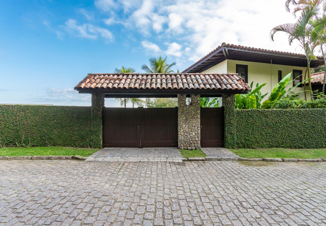 House in Mangaratiba - Casa com praia particular em Porto Bello Mangaratiba