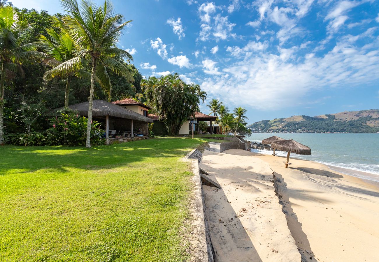 House in Mangaratiba - Casa com praia particular em Porto Bello Mangaratiba