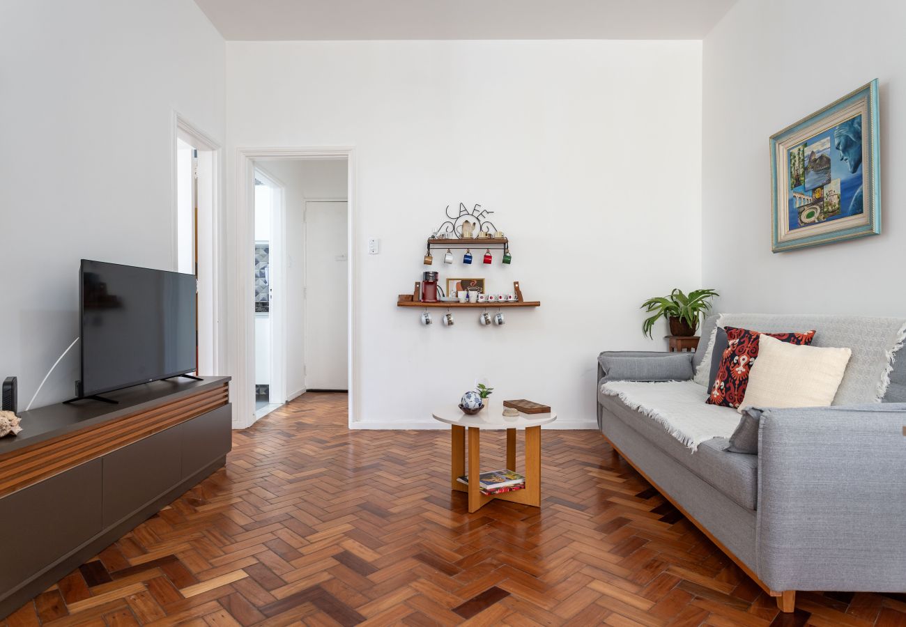 Apartment in Rio de Janeiro - 3 minutos da praia do Leme | GS501