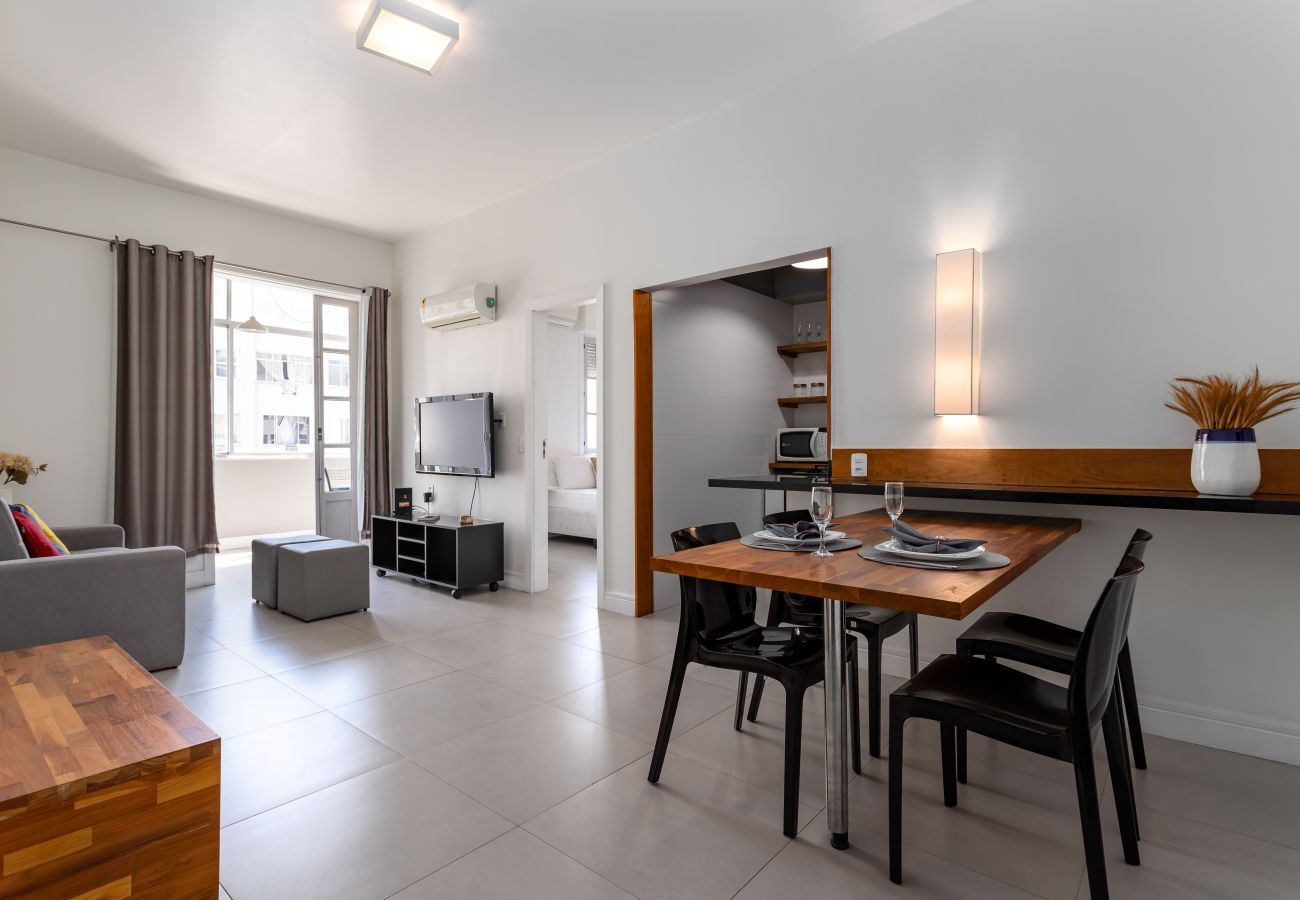 Apartment in Rio de Janeiro - 5 minutos da praia de Copacabana | NSC1003