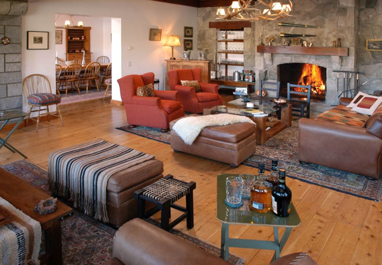 House in San Carlos de Bariloche - Spectacular house by the Nahuel Huapi lake