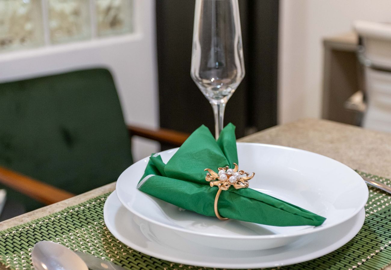 Apartment in Rio de Janeiro - Em frente ao metrô e 8 minutos da praia | SF228