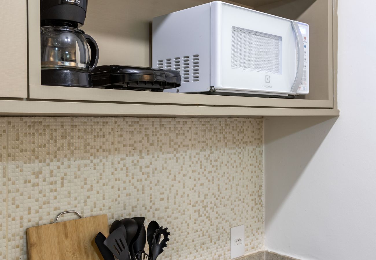 Apartment in Rio de Janeiro - Em frente ao metrô e 8 minutos da praia | SF228