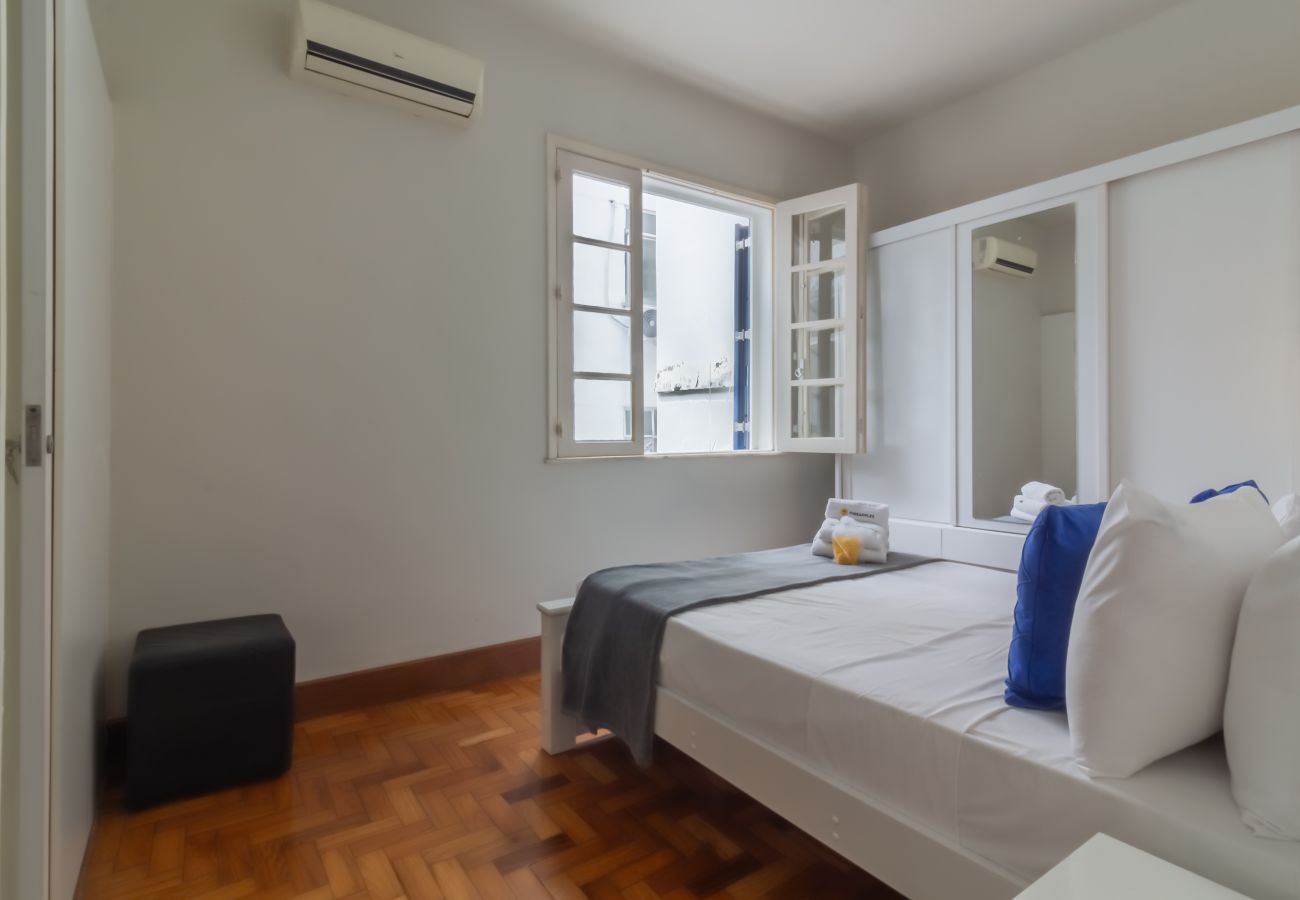 Apartment in Rio de Janeiro - Próximo do metrô e 10 minutos da praia | MFB302