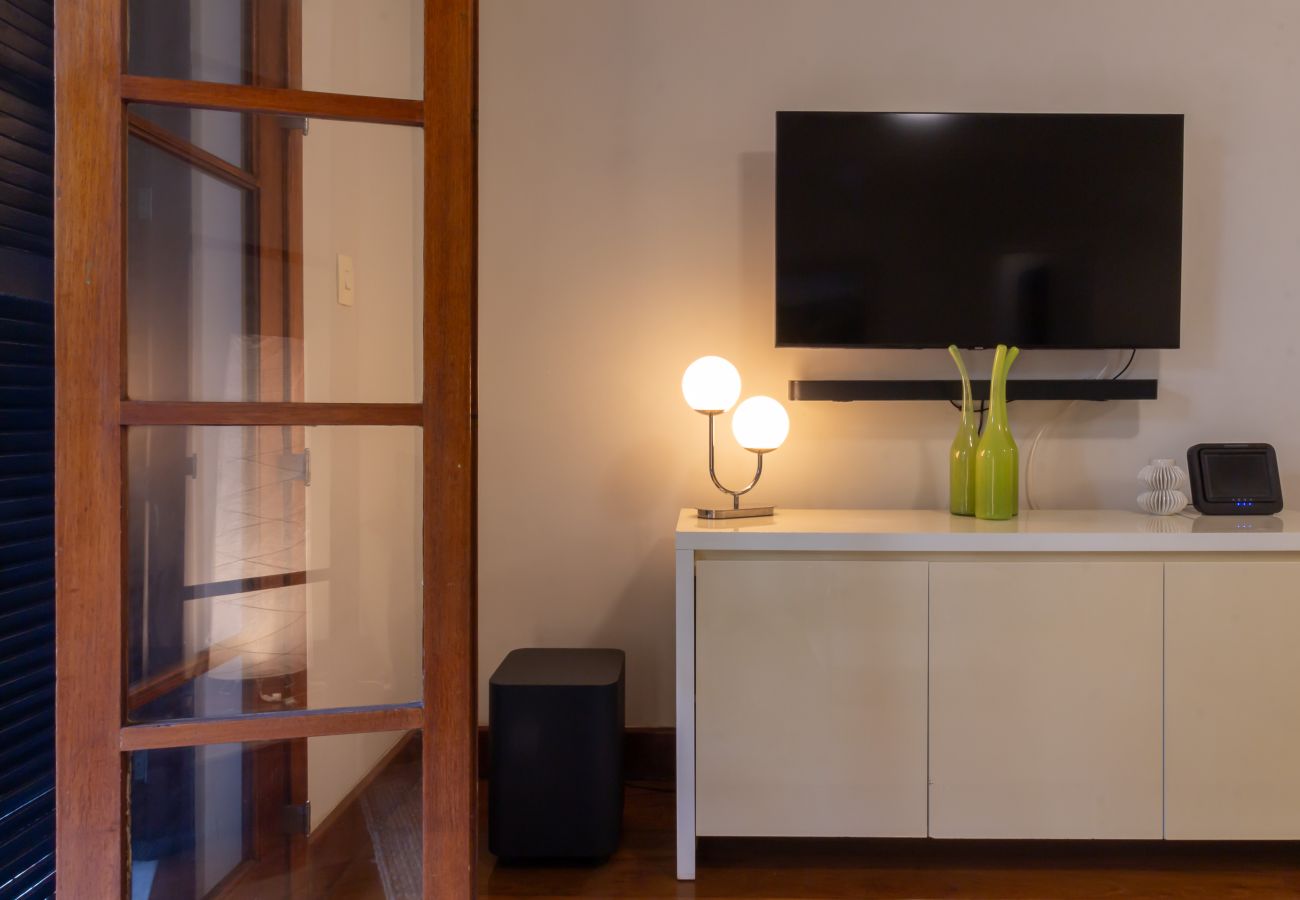 Apartment in Rio de Janeiro - Próximo do metrô e 10 minutos da praia | MFB302