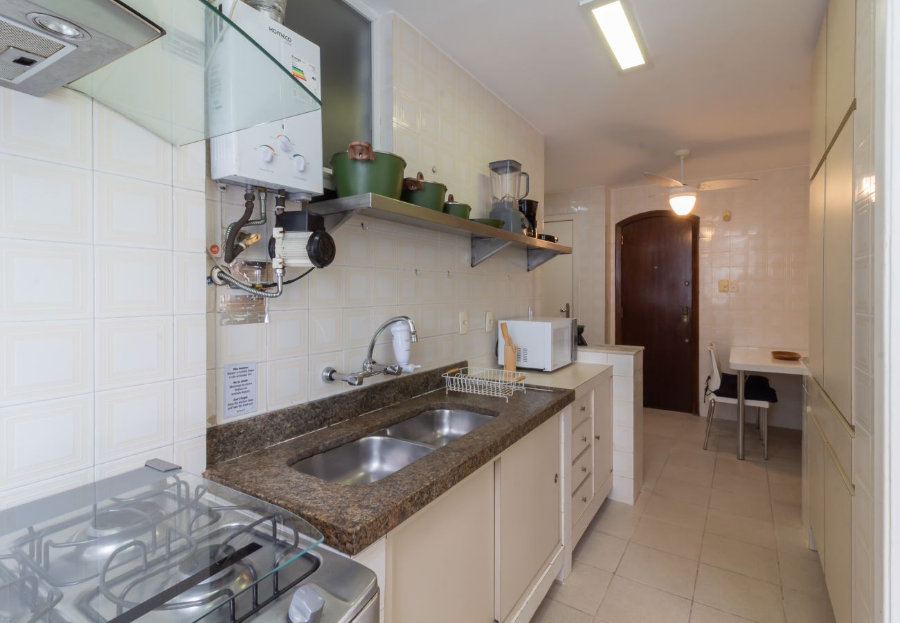 Apartment in Rio de Janeiro - Próximo do metrô e 10 minutos da praia | MFB302