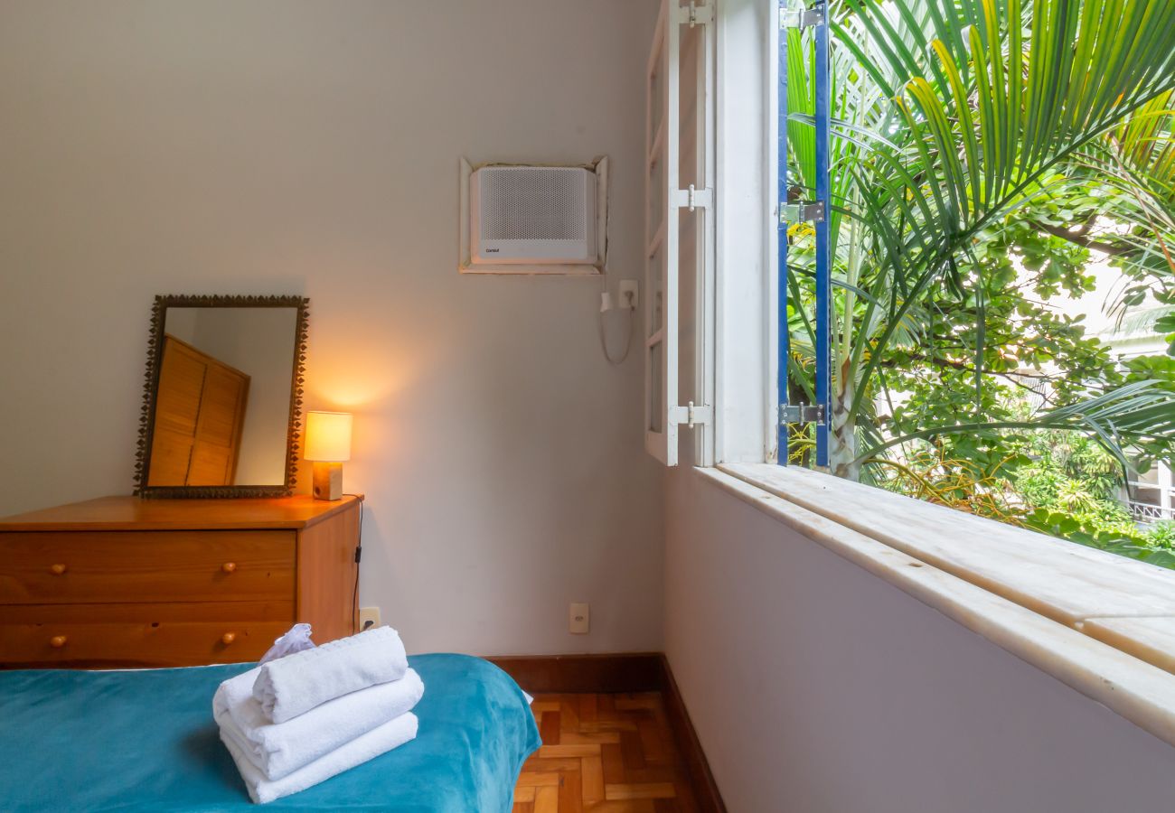 Apartment in Rio de Janeiro - Próximo do metrô e 10 minutos da praia | MFB302