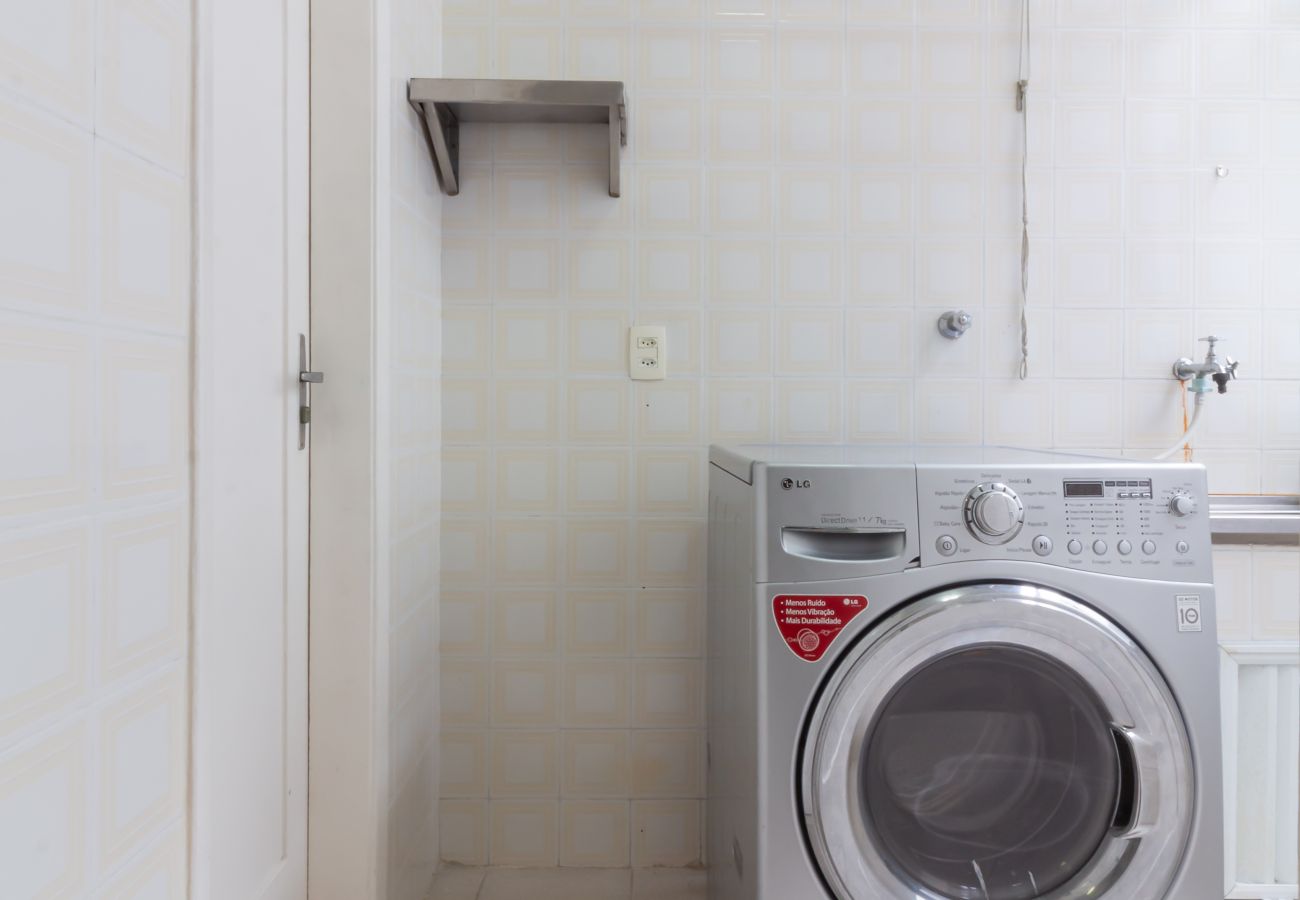 Apartment in Rio de Janeiro - Próximo do metrô e 10 minutos da praia | MFB302
