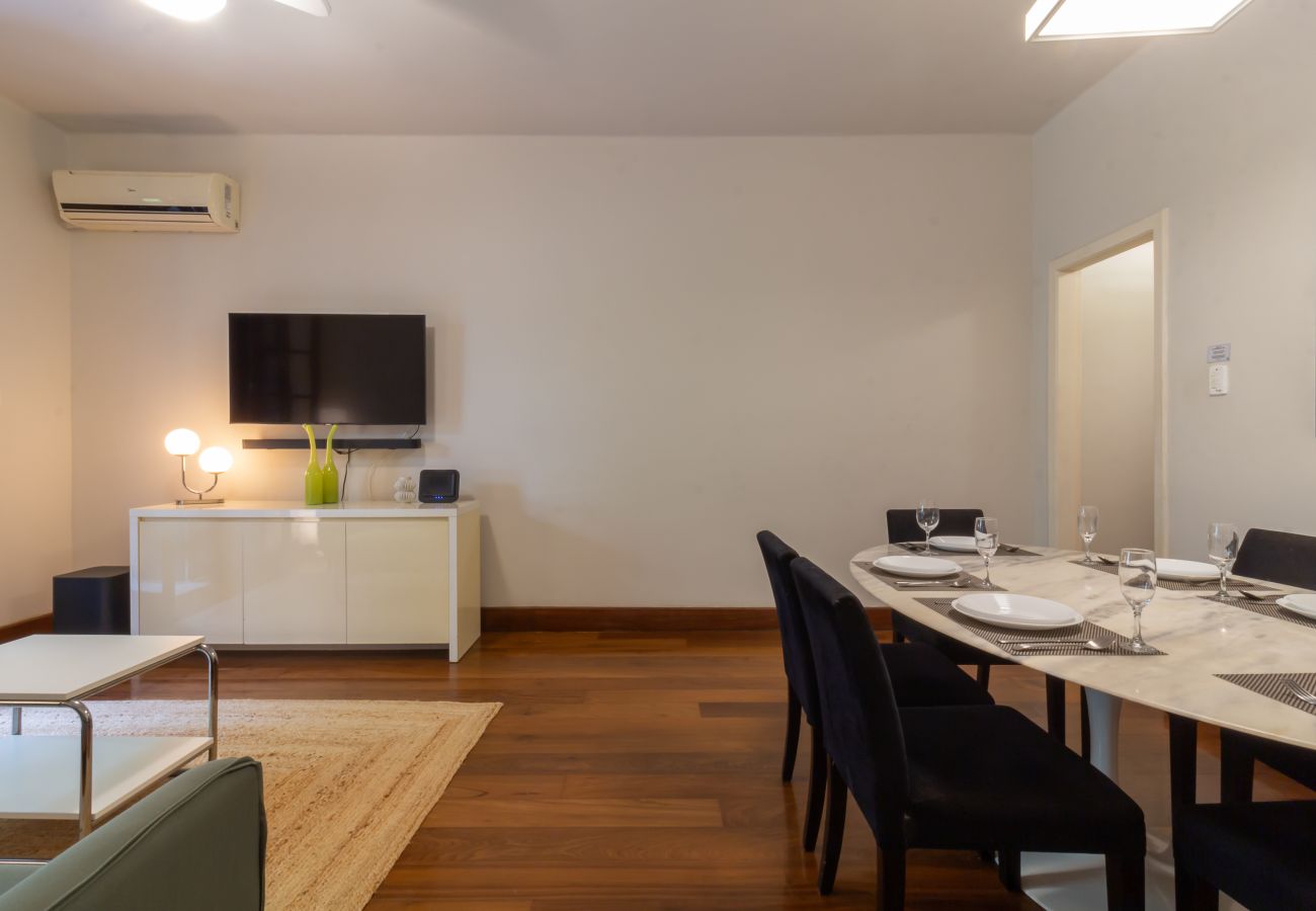 Apartment in Rio de Janeiro - Próximo do metrô e 10 minutos da praia | MFB302