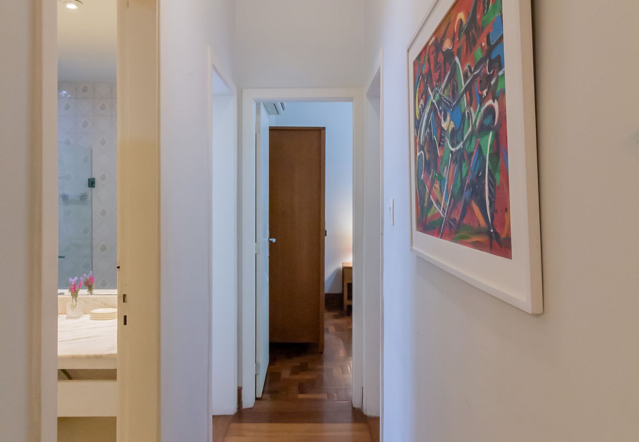 Apartment in Rio de Janeiro - Próximo do metrô e 10 minutos da praia | MFB302